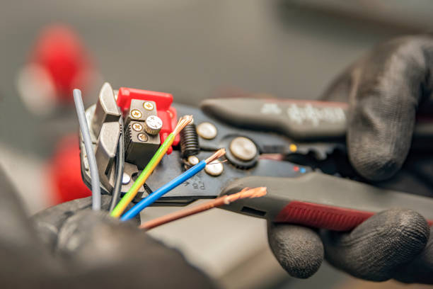Best Electrician Near Me  in Garrison, TX